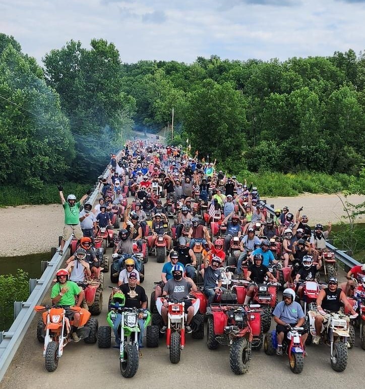 Trikefest group on the bridge